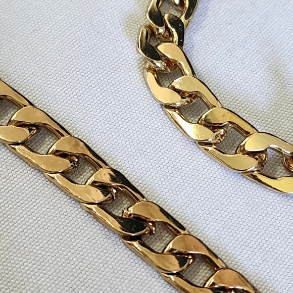 Gold Cuban Link Chain Neckace Bracelet Set with Toggle Clasp Heart Pendants Set - Picture 7 of 9